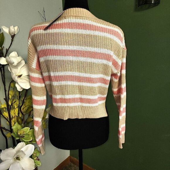 Wild Fable long sleeve striped crop sweater NWT - Picture 4 of 4